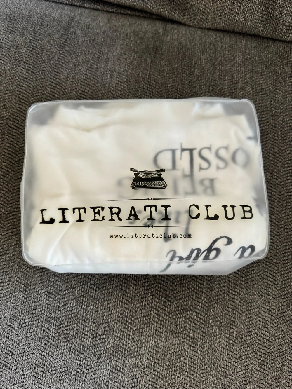 Literati Club elegant white